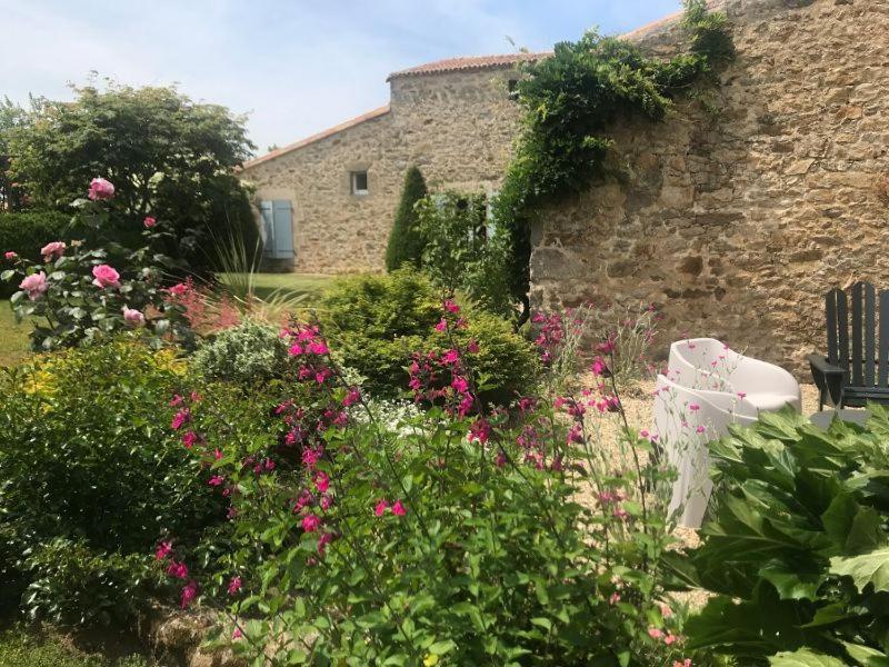 Chambres D'Hotes Les Laitieres Beaurepaire  ภายนอก รูปภาพ